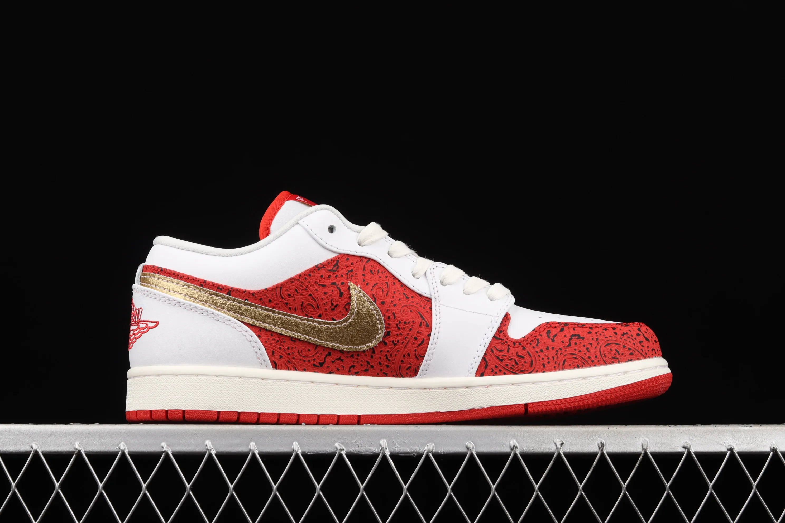 All categories Air Jordan Jordan series basketball shoes Air Jordan 1 Low G version pure original Air Jordan 1 Low AJ1 Joe 1 white red gold low-top cultural leisure sports sneakers DJ5185-100
